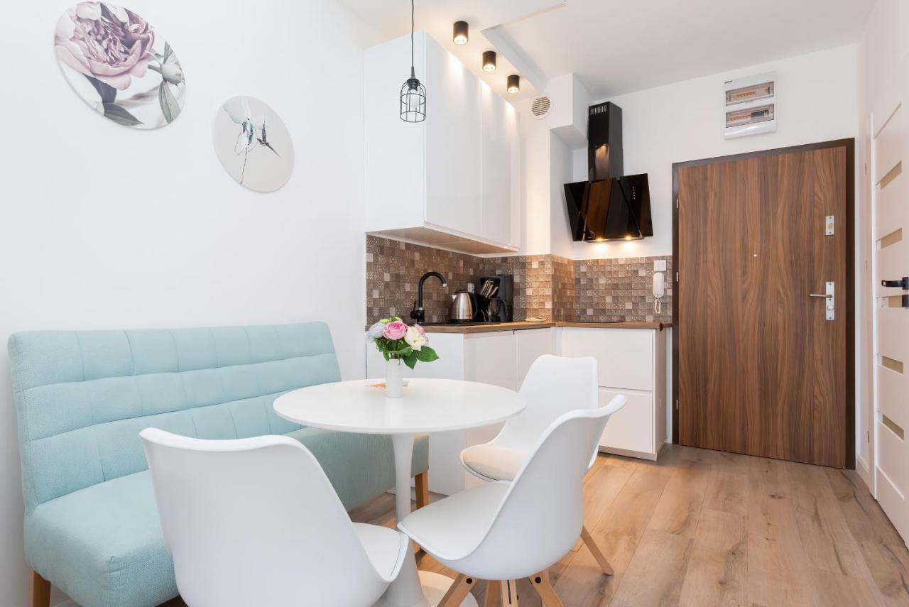 Gold Flamingo Apartament By Noclegi Renters Miedzyzdroje Exterior photo